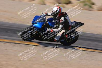 media/Dec-10-2023-SoCal Trackdays (Sun) [[0ce70f5433]]/Turn 9 Inside Set 2 (1115am)/